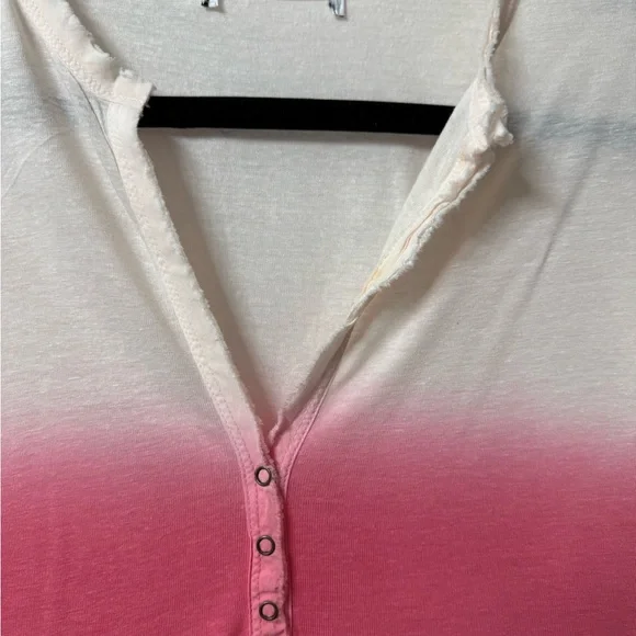 Unknown brand, top, Henley style, orange, pink, and pale pink three snap front - Picture 3 of 10